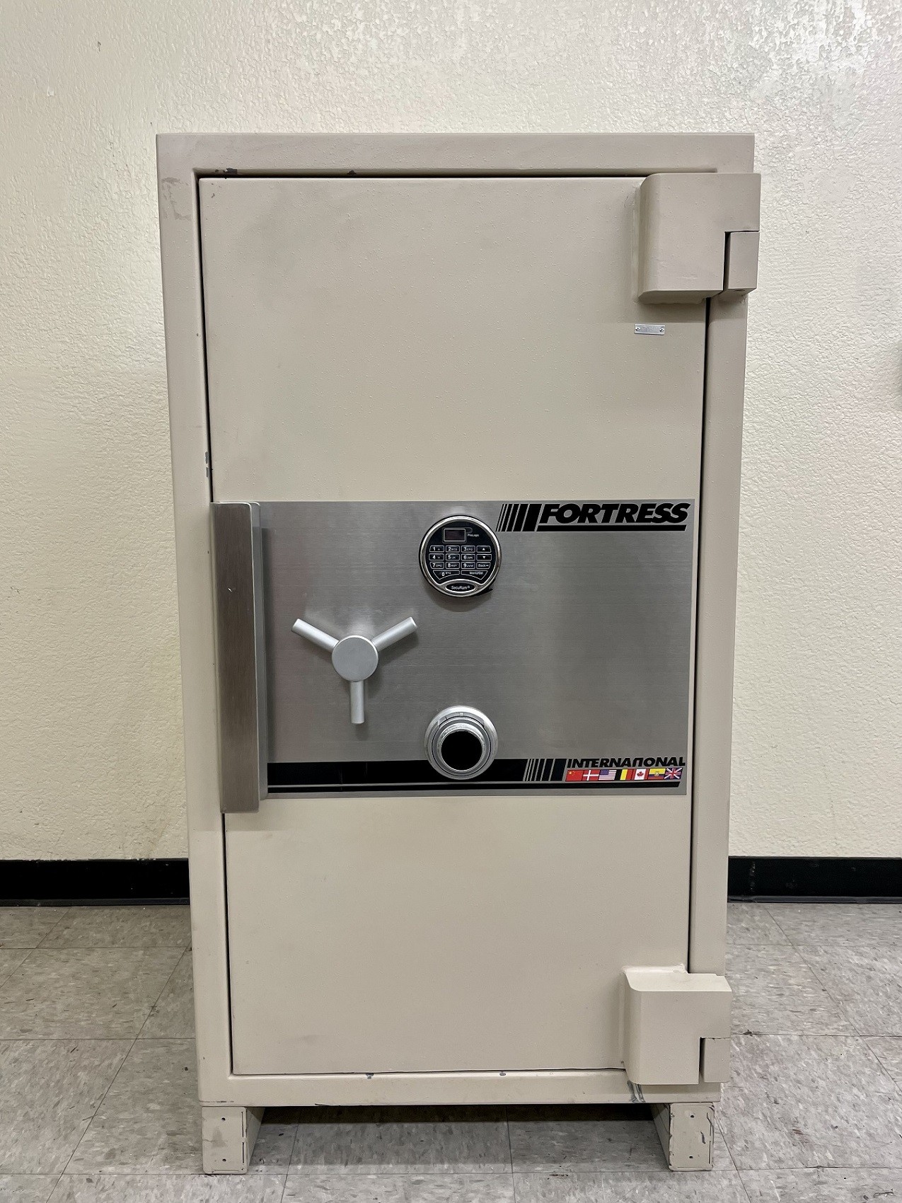 International Fortress TL-30 Burglary Safe 2018 Used Safes/